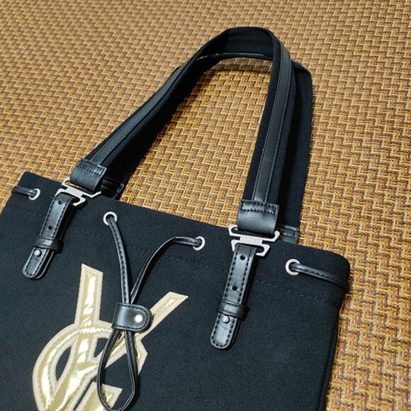 Yves Saint Laurent Blcak Bag - Picture 2 of 8